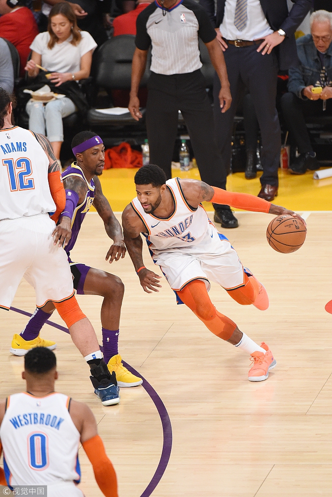 賽的揭幕戰 賽的揭幕戰