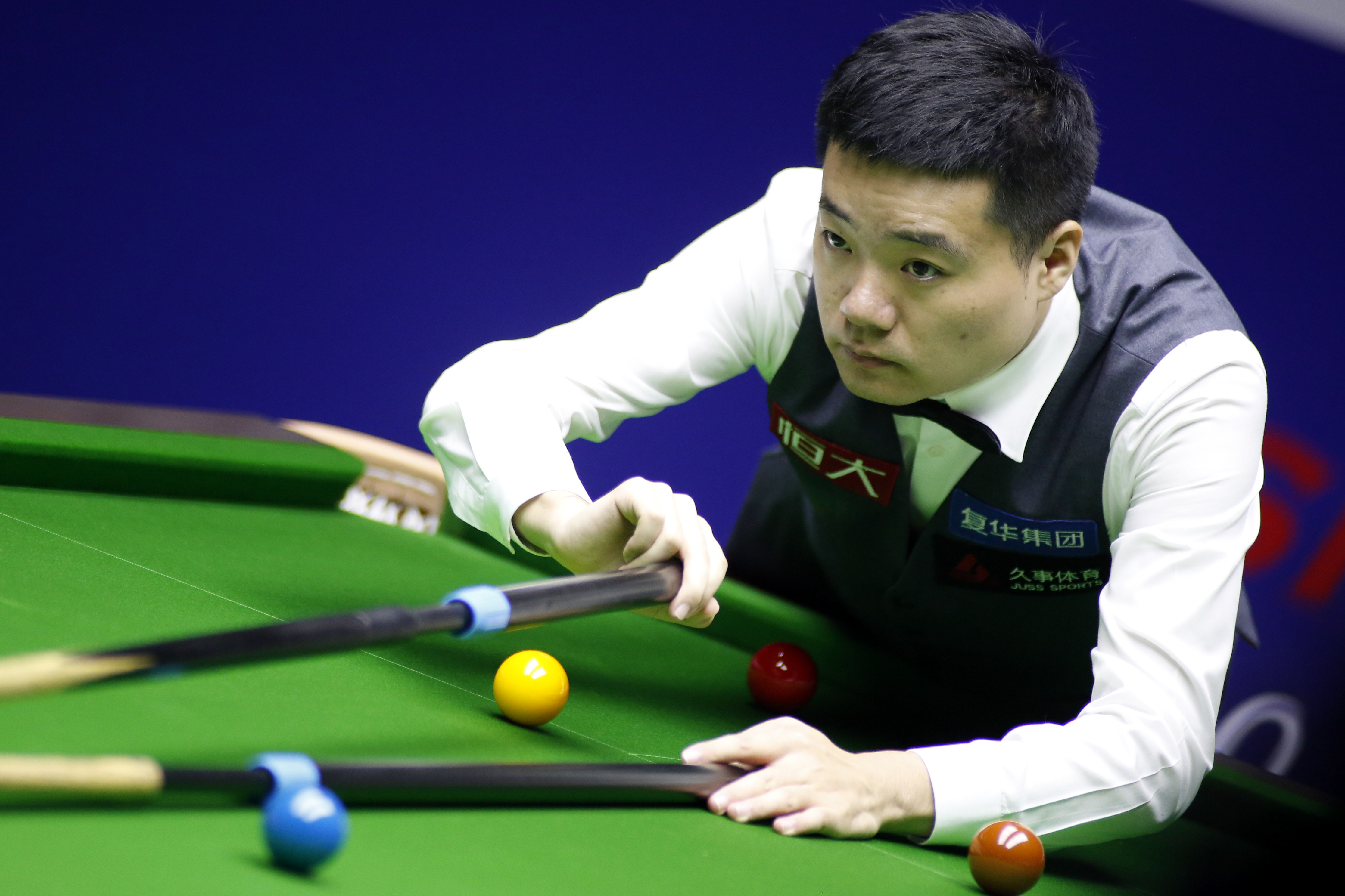 夏窗总是充 夏窗总是充